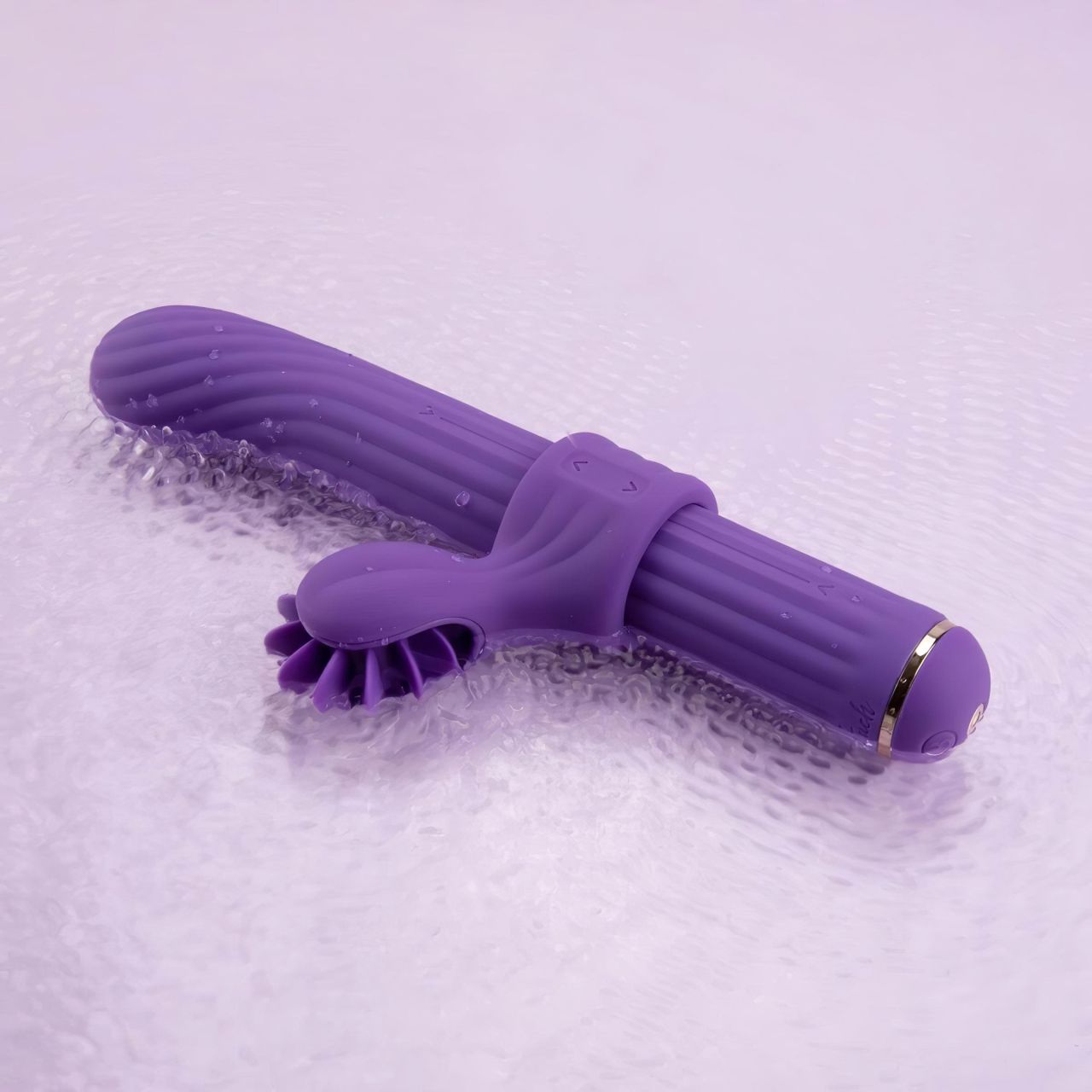 Magic Stick - vibrátor cseréléhető feltétekkel (lila) Magic Stick - vibrátor cseréléhető feltétekkel (lila)